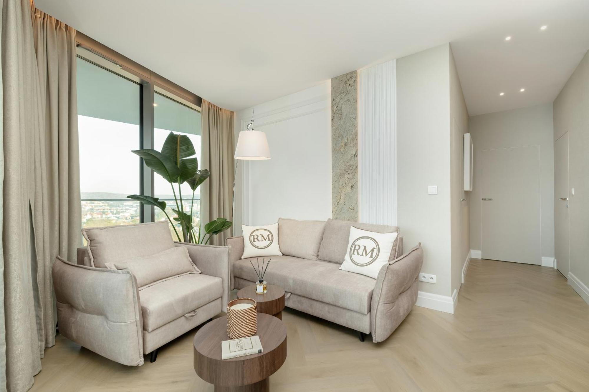 Waveview Premium Apartment, 9th Floor *