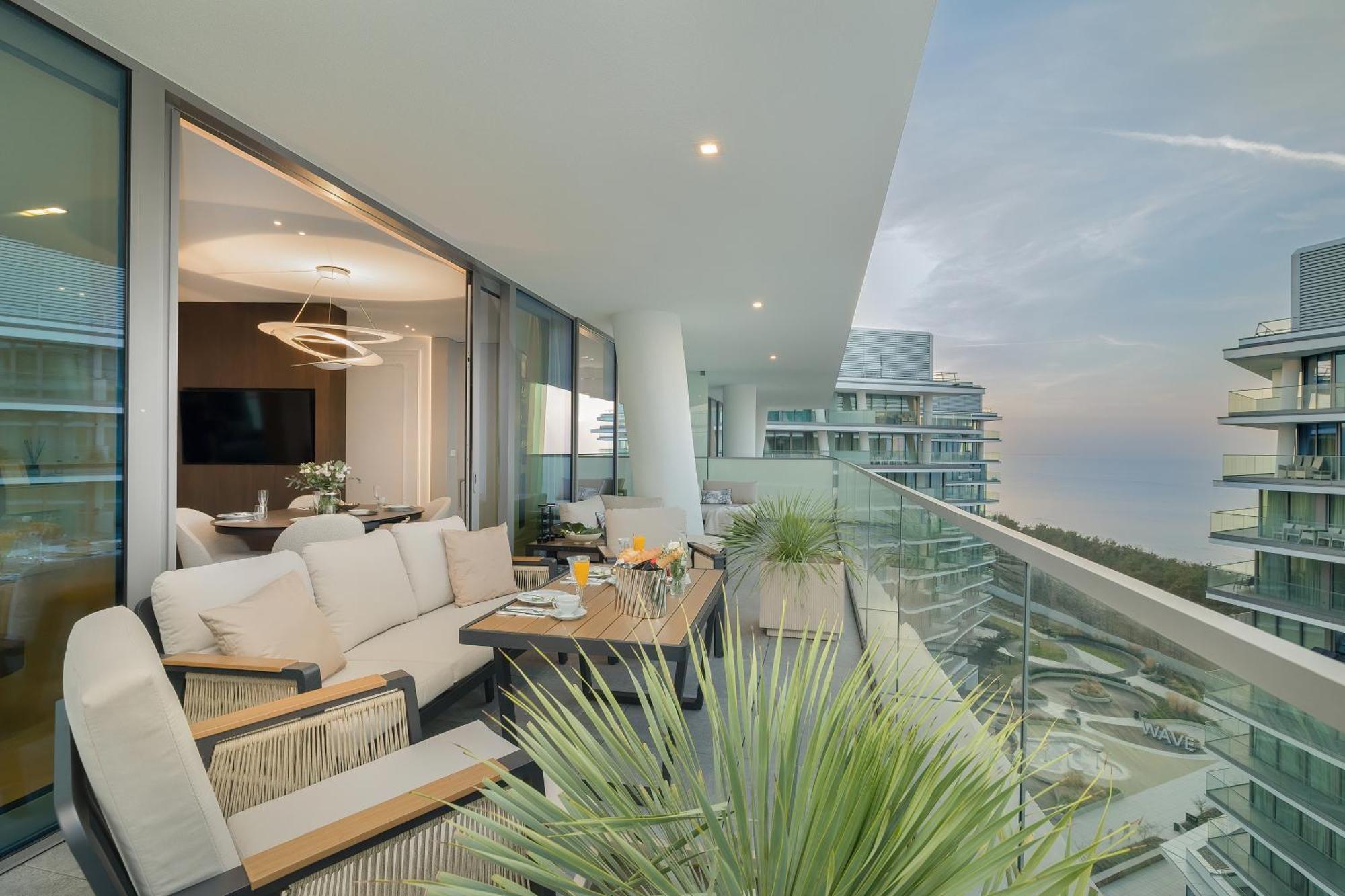 Waveview Premium Apartment, 9th Floor *